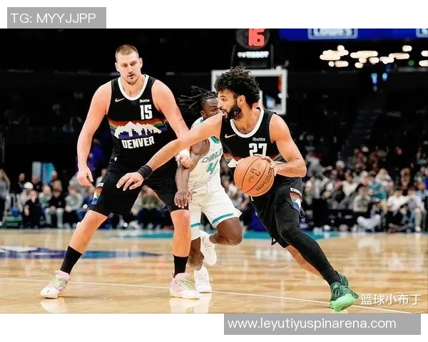 穆雷外线表现出色三分命中率高达五成助球队取得胜利