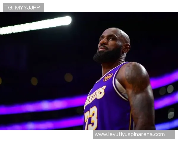 詹姆斯自26岁以来正负值领跑全队斯玛特紧随其后表现不俗